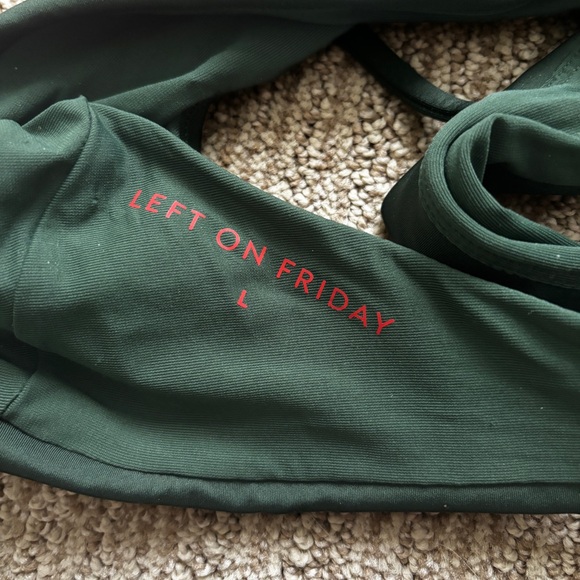 Left on Friday Sunday Top - Palm (Large) - Picture 3 of 7